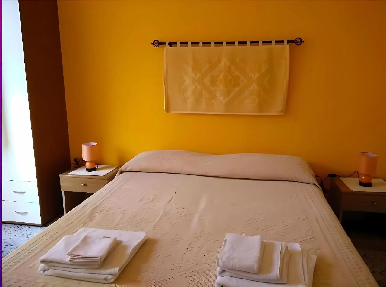 Bed and Breakfast Bb Le Violette Tortolì Bed & Breakfast